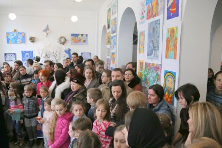 Победители творческого конкурса «Рождественская звезда» получили свои награды (фоторепортаж)