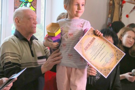 Победители творческого конкурса «Рождественская звезда» получили свои награды (фоторепортаж)