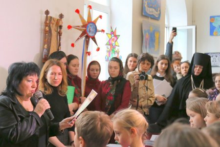 Победители творческого конкурса «Рождественская звезда» получили свои награды (фоторепортаж)