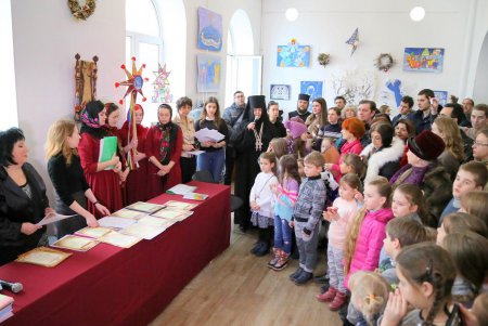 Победители творческого конкурса «Рождественская звезда» получили свои награды (фоторепортаж)