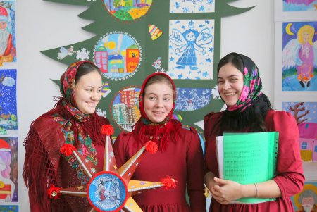 Победители творческого конкурса «Рождественская звезда» получили свои награды (фоторепортаж)