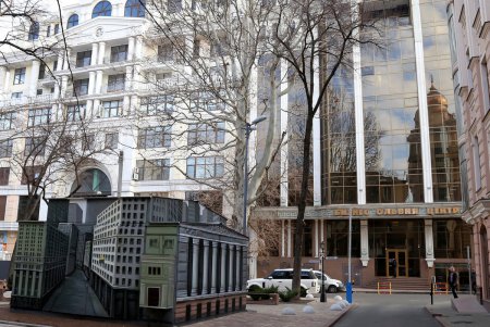 Преобразившийся сквер в переулке Вице-Адмирала Жукова (фоторепортаж)