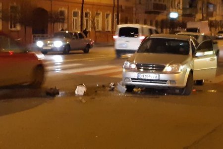 Авария на Тираспольской: в машине были дети (фото)