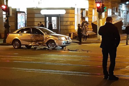 Авария на Тираспольской: в машине были дети (фото)