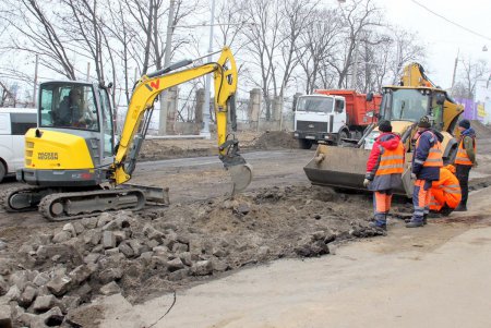 Работа кипит: как проходит капитальный ремонт спуска Маринеско (фоторепортаж)