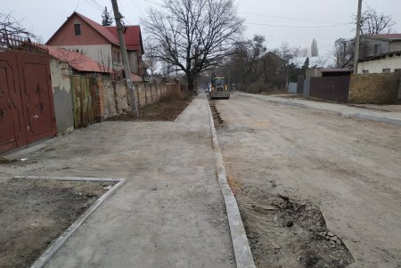 На Слободке ремонтируют улицу Зоринскую (фото)