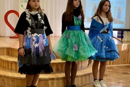 Школы-участники городского экопроекта представили свои достижения в раздельном сборе вторсырья (фото)