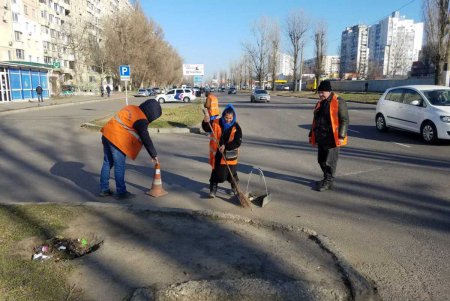 Замена ламп, очистка улиц и памятников: в Суворовском районе прошла масштабная генеральная уборка (фото, видео, обновлено)
