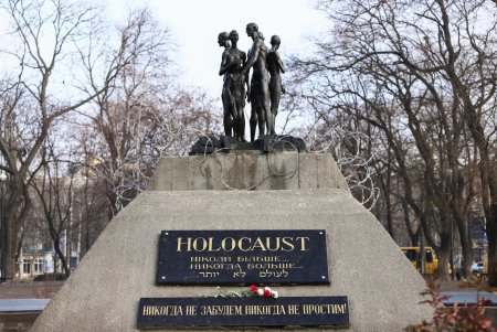 Одесситы почтили память жертв Холокоста (фоторепортаж)