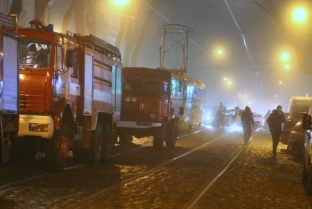 На Нежинской горел жилой дом (фоторепортаж) 