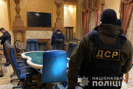 Подпольное казино и зал с игровыми автоматами ликвидировали в Приморском районе (фото)