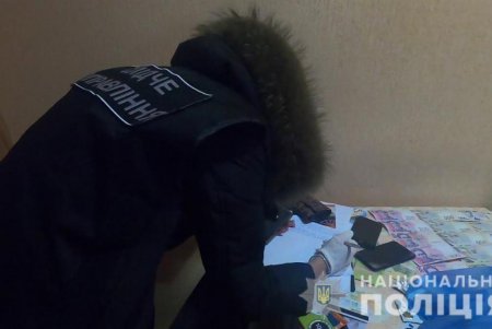 Правоохранители ликвидировали бордель, который работал на съемной квартире в центре города (фото, видео)