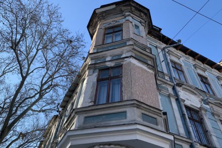 В Одессе продолжаются работы по реставрации зданий-памятников архитектуры (фото)