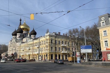 В Одессе продолжаются работы по реставрации зданий-памятников архитектуры (фото)