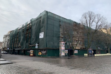 В Одессе продолжаются работы по реставрации зданий-памятников архитектуры (фото)