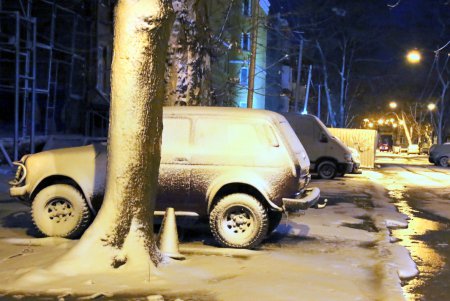 Зима пришла: в Одессе выпал снег (фоторепортаж)