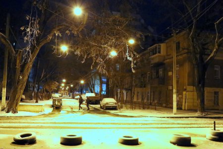 Зима пришла: в Одессе выпал снег (фоторепортаж)