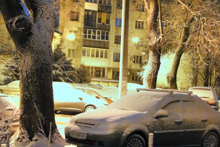 Зима пришла: в Одессе выпал снег (фоторепортаж)