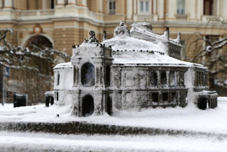 Город под снежными хлопьями (фоторепортаж)