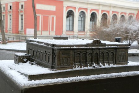 Город под снежными хлопьями (фоторепортаж)