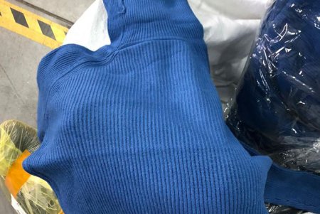 Изобретательные одесские предприниматели оформили на незнакомцев почти 400 посылок из Китая, чтобы не платить налог (фото)