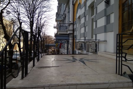 Незаконных рекламных вывесок становится в городе все меньше (фото)