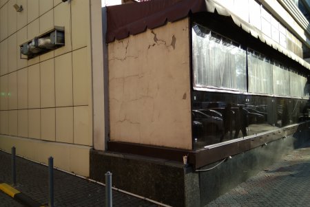 Незаконных рекламных вывесок становится в городе все меньше (фото)