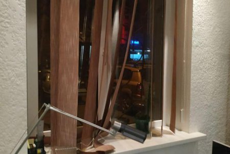 Вооруженный рецидивист проник в офис охранной фирмы в Приморском районе
