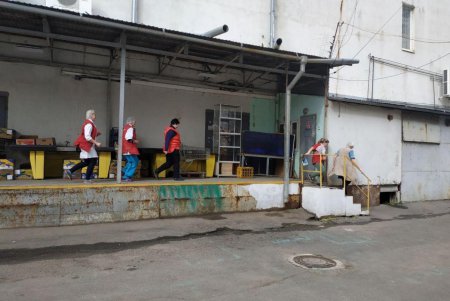 Пожарная безопасность: спасатели проверили крупный торговый центр на поселке Котовского (фото) 