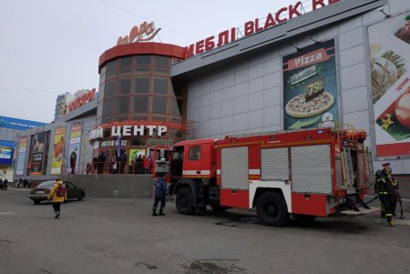 Пожарная безопасность: спасатели проверили крупный торговый центр на поселке Котовского (фото) 