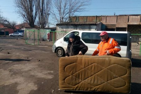 На Ленпоселке открылась площадка для сбора негабаритного мусора (фото)