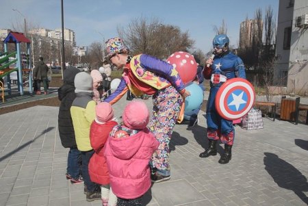 На улице Тульской появилась зеленая зона с современной детской площадкой (фото)