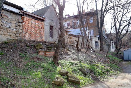 Колоритная Одесса: прогулка по Ольгиевскому спуску (фоторепортаж)