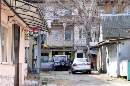 Колоритная Одесса: прогулка по Ольгиевскому спуску (фоторепортаж)