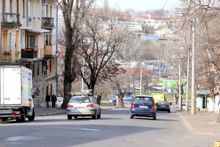 Колоритная Одесса: прогулка по Ольгиевскому спуску (фоторепортаж)