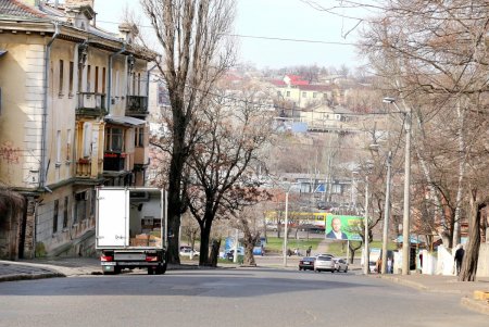 Колоритная Одесса: прогулка по Ольгиевскому спуску (фоторепортаж)