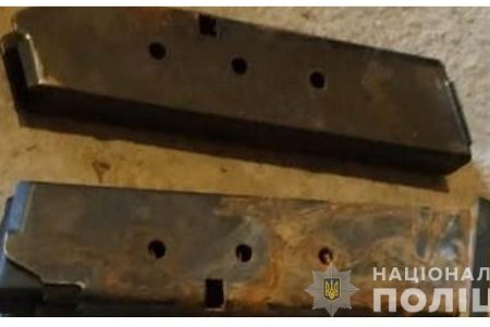 У трех жителей Измаила конфисковали оружие, боеприпасы и наркотики (фото, видео) 