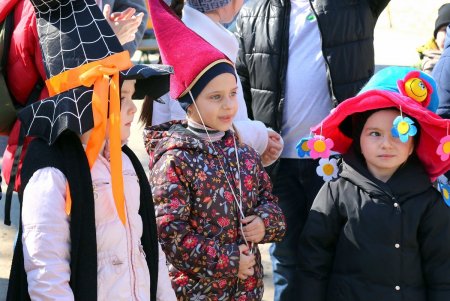 Юные и взрослые одесситы побывали в зоопарке на празднике «Для милых дам» (фоторепортаж)