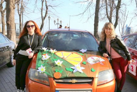 По улицам города на десятках авто: женское авторалли «Одесса-мама» (фоторепортаж)