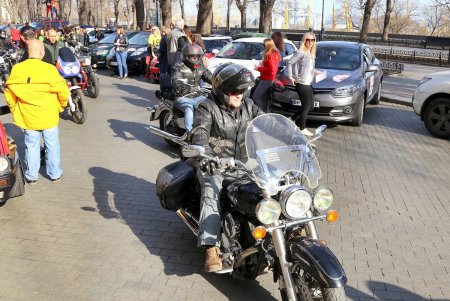 По улицам города на десятках авто: женское авторалли «Одесса-мама» (фоторепортаж)