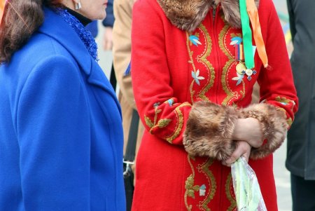 206 лет со дня рождения Кобзаря: одесситы возложили цветы к памятнику Шевченко (фоторепортаж)
