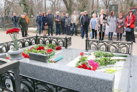 Горожане почтили память выдающегося одессита Бориса Литвака (фоторепортаж)