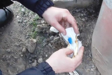 На Слободке закладчик пытался скрыться от полицейских, но потом сам во всем признался (фото, видео)
