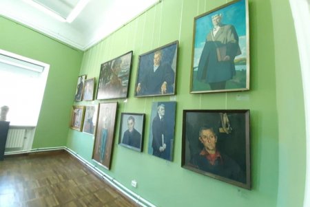 В Художественном музее открылась выставка «Суровые и стильные» (фото)
