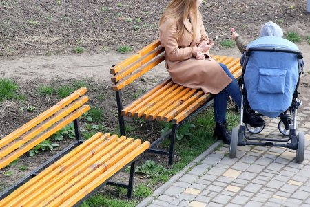 Весна в городе: одесситы вышли на прогулку (фоторепортаж)