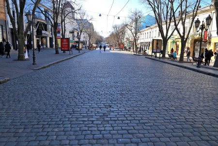 Угроза коронавируса: первый день карантина в Одессе (фоторепортаж)