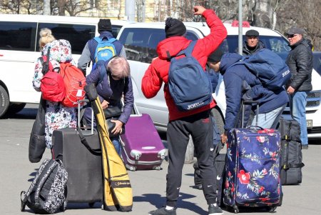Одесские вокзалы закрылись на время карантина (фоторепортаж)
