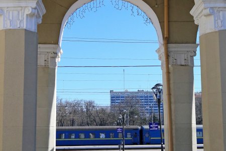 Одесские вокзалы закрылись на время карантина (фоторепортаж)