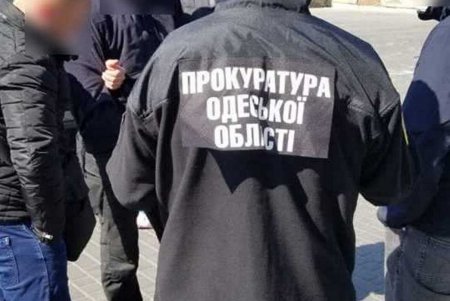 Задержан полицейский, который требовал ежемесячные взятки у предпринимателя (фото)