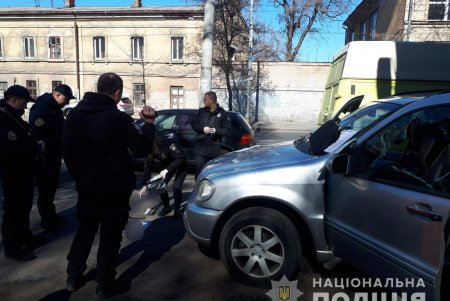 Со стрельбой и преследованием: одесским правоохранителям удалось задержать серийных грабителей банков (фото, видео)